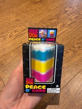 Peace O' Cake Nee Doh